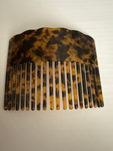Load image into Gallery viewer, Acrylic Hair Comb (Selu)
