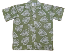 Load image into Gallery viewer, Kalo Leaf Aloha Shirt
