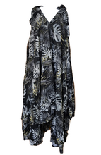 Load image into Gallery viewer, Palm Monstera Moani Dress (one size)
