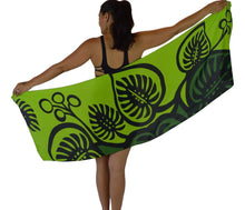 Load image into Gallery viewer, Monstera half Length with Coconut Holder (2yds)

