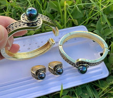 Load image into Gallery viewer, Tribal Swirl Bracelet with Pearl
