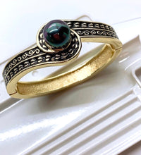 Load image into Gallery viewer, Tribal Swirl Bracelet with Pearl
